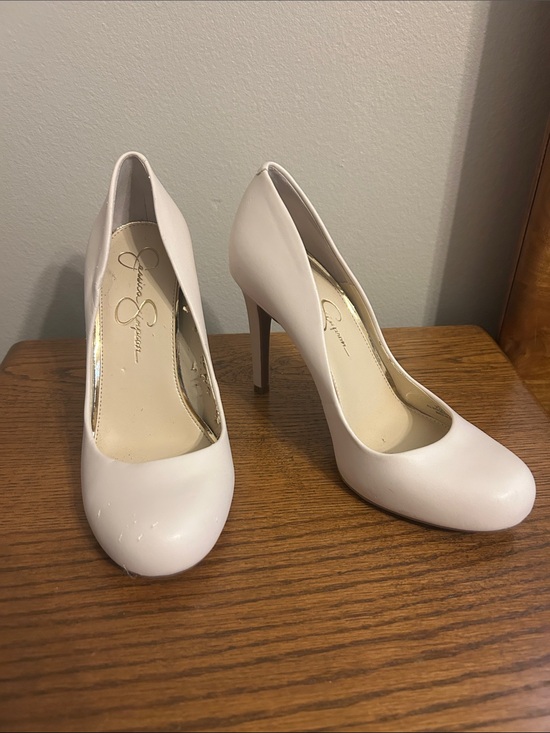 Jessica Simpson Shoes - Jessica Simpson Pale cream Round-Toe Stiletto Pumps 7.5